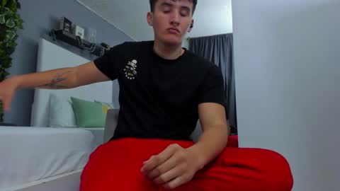 liam_conorr online show from 12.31.24
