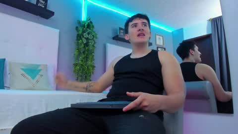 liam_conorr online show from 01.25.25