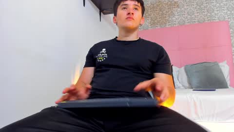 liam_conorr online show from 01.29.25