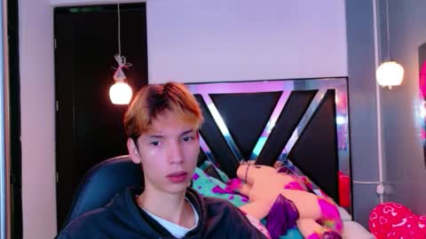 Snapshot of liam_green1 chatting on 02.14.26 liam_green1 online show from 02.14.26