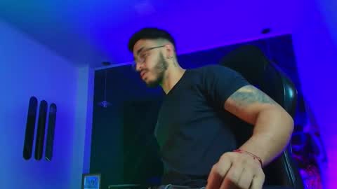 LIAM KLEIN online show from 04.02.26