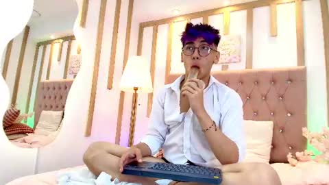 Snapshot of liam_lux chatting on 06.23.26 LIAM online show from 06.23.26