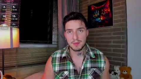 Snapshot of liam_oficial chatting on 06.20.26 liam online show from 06.20.26