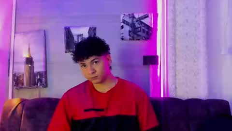 Snapshot of liam_percy7 chatting on 10.15.25 liam online show from 10.15.25