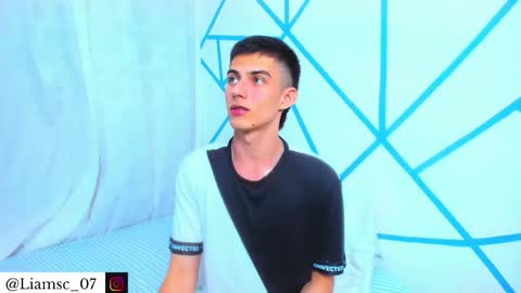 Liam scott77 online show from 12.22.25