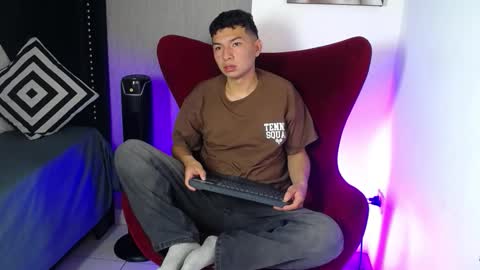 Snapshot of liam_sean chatting on 02.13.26 Liam online show from 02.13.26