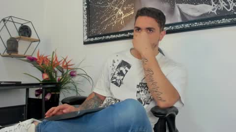 Liam online show from 01.31.25