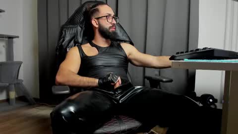 Snapshot of liamaesthetic chatting on 03.01.25 Liam online show from 03.01.25