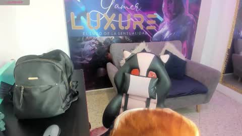 Snapshot of liamartinn chatting on 10.07.25 Lia online show from 10.07.25