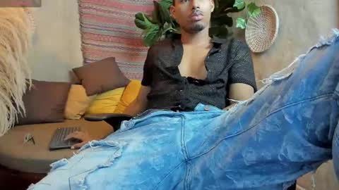 Snapshot of liambyrne chatting on 02.21.25 Liam Byrne online show from 02.21.25