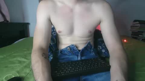 Snapshot of liammason_ chatting on 10.27.25 liammason_ online show from 10.27.25