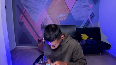 Liam online show from 12.12.24