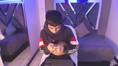 lian online show from 09.14.25