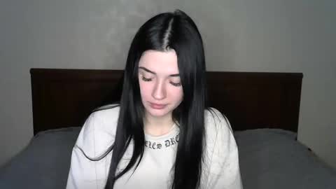 liana_diva online show from 02.08.25