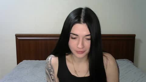liana_diva online show from 02.14.25