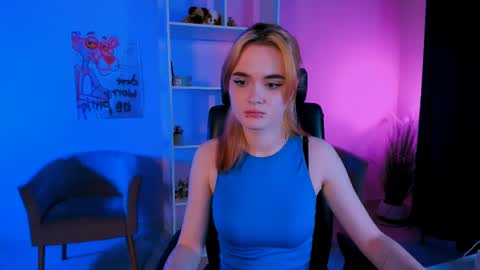 Little Liana  online show from 02.12.25