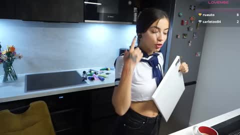 Snapshot of lianiloverx chatting on 10.18.25 LianiLoverx online show from 10.18.25