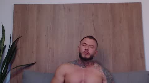 lianjones9 online show from 02.03.25