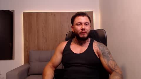 lianjones9 online show from 09.08.25