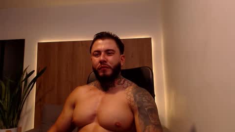 lianjones9 online show from 09.21.25