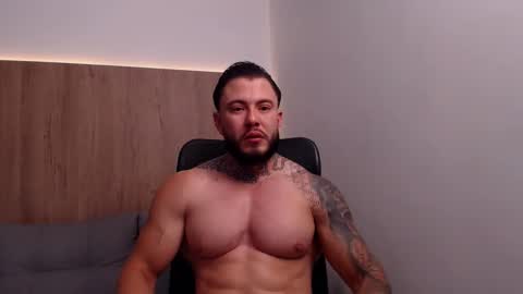 lianjones9 online show from 11.16.25