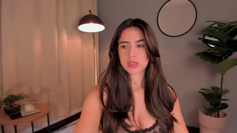 Lia online show from 12.16.24