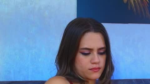 Snapshot of liaruso chatting on 02.19.25 liaross online show from 02.19.25