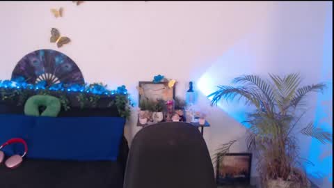 LiaScarlett online show from 05.16.26