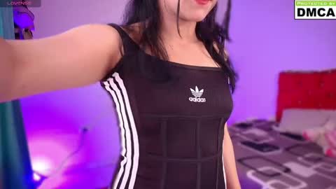Snapshot of liavelvet_ chatting on 10.17.25 LiaVelvet online show from 10.17.25