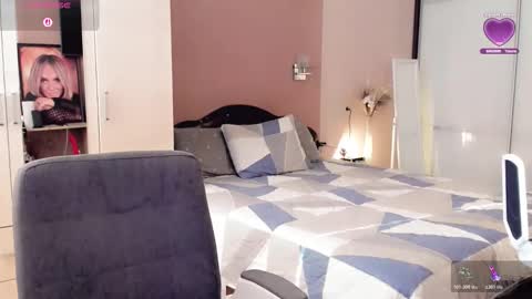 Libby online show from 10.27.25