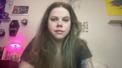 Snapshot of libbydeetzxxx chatting on 01.14.25 Libby Deetz online show from 01.14.25