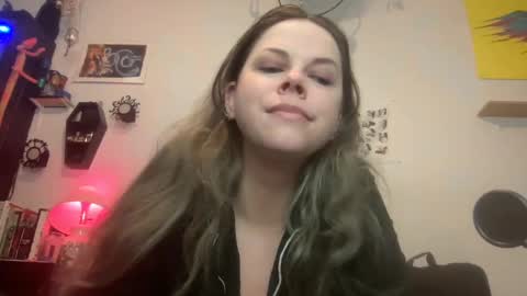 Snapshot of libbydeetzxxx chatting on 01.16.25 Libby Deetz online show from 01.16.25