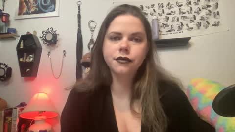 Snapshot of libbydeetzxxx chatting on 12.02.25 Libby Deetz online show from 12.02.25