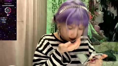 Snapshot of libbynading chatting on 09.18.25 Lola online show from 09.18.25