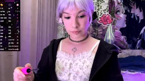 Snapshot of libbynading chatting on 10.02.25 Lola online show from 10.02.25