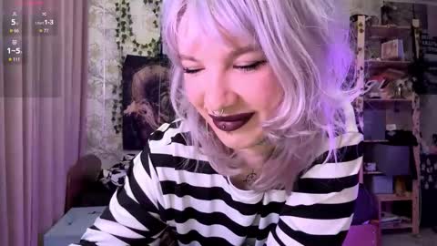 Snapshot of libbynading chatting on 10.09.25 Lola online show from 10.09.25