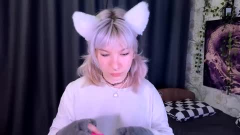 Snapshot of libbynading chatting on 10.19.25 Lola online show from 10.19.25