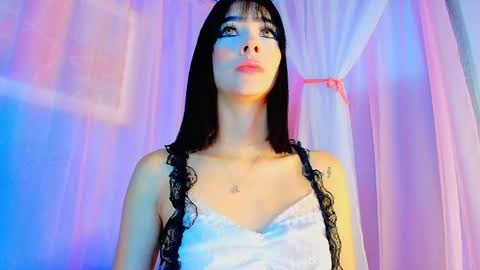 Valentina Hall online show from 05.03.26