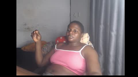 Snapshot of lick_pussyjuice chatting on 12.11.24 kimani online show from 12.11.24