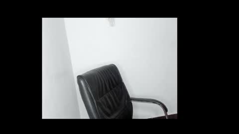 Snapshot of lick_pussyjuice chatting on 02.23.25 kimani online show from 02.23.25