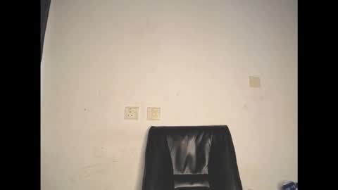 Snapshot of lick_pussyjuice chatting on 10.03.25 kimani online show from 10.03.25