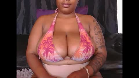 lickabletash98 online show from 01.18.25