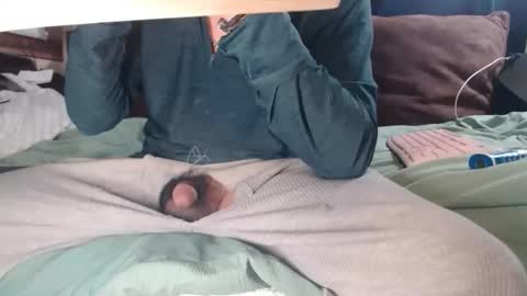 lickurlipz1 online show from 12.21.25