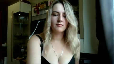 Snapshot of lidia_me chatting on 10.05.25 Lidia me online show from 10.05.25