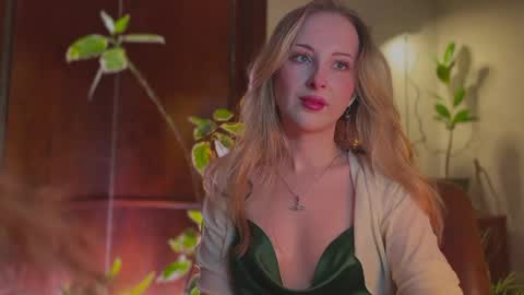 Snapshot of lierie chatting on 03.02.26 its my birthday today so im offline but id be so happy if you felt like sending me a birthday love while im away online show from 03.02.26