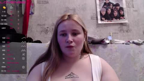 light_lunaa online show from 11.11.25