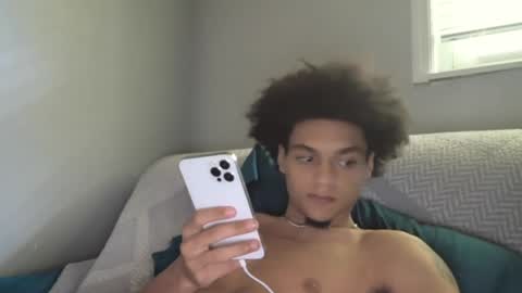 Snapshot of lightskinwithgirth chatting on 04.03.26 lightskinwithgirth online show from 04.03.26