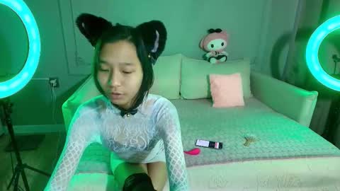 Lihn Pham online show from 12.19.25