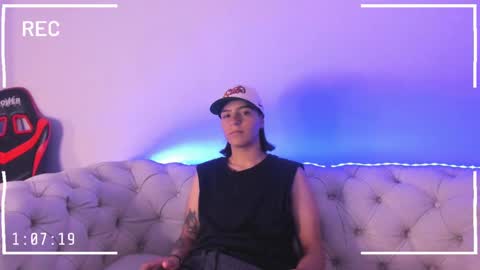 liiam_smith_ online show from 01.28.25
