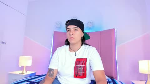 liiam_smith_ online show from 09.27.25